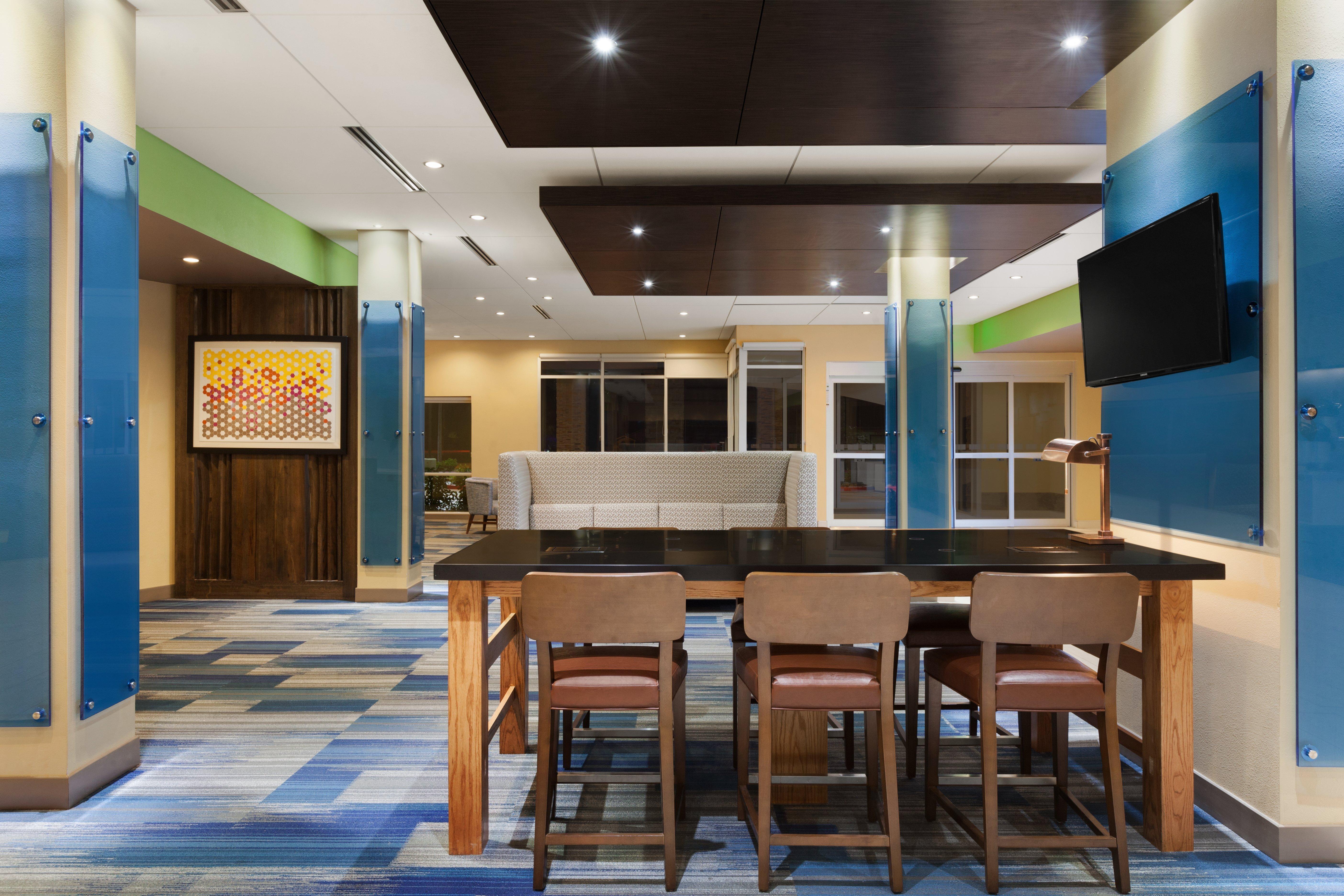 Holiday Inn Express & Suites Edinburg- Mcallen Area By Ihg Екстер'єр фото