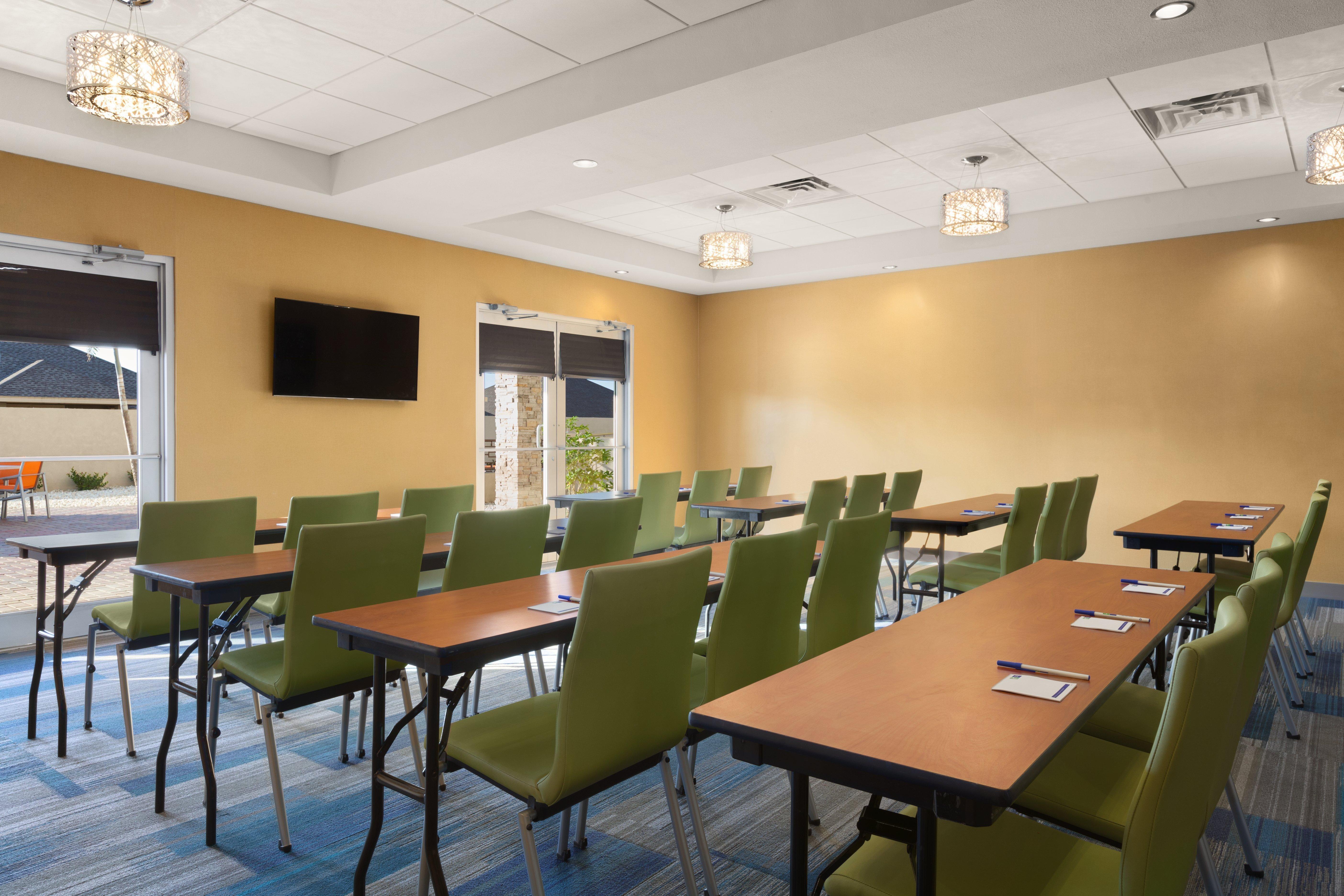 Holiday Inn Express & Suites Edinburg- Mcallen Area By Ihg Екстер'єр фото